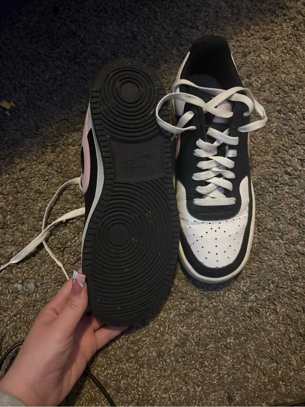 Nike classic low